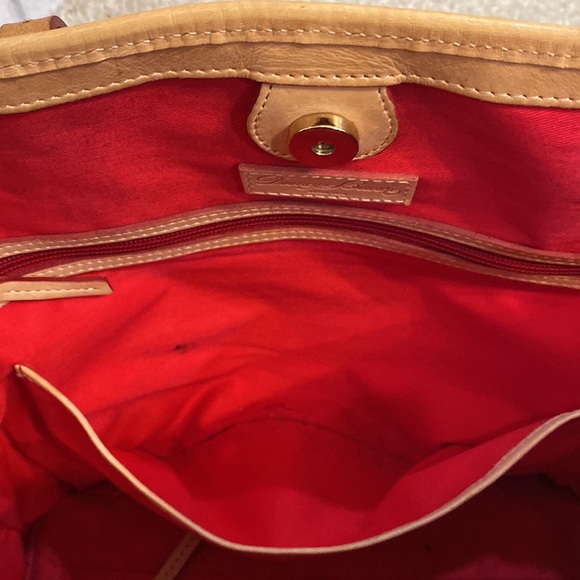 Dooney and Bourke, black patent satchel. - Picture 15 of 17